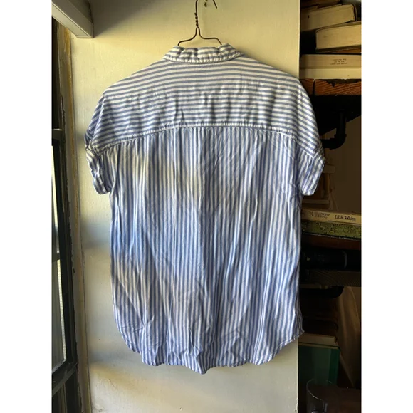Women's Beachlunchlounge Striped Button-Down Shirt, Size M, Blue/White - Picture 4 of 5